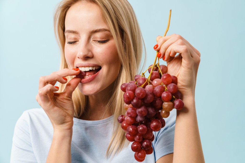 Grapes are relatively low in calories and high in fiber and water.